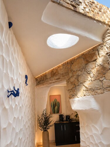 Azulik corsica Art house