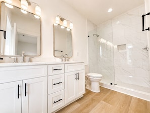 Bathroom - 5 Bedroom, Private Pool, Elevator - New Construction - Why Knot (Surfside Beach)