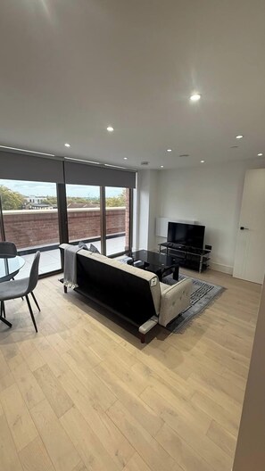 Apartment, 1 Bedroom | Living area - USTAY Barking (London)