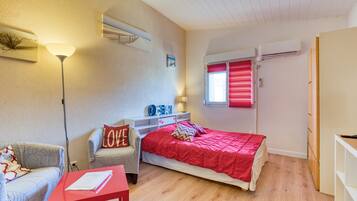 Bügeleisen/Bügelbrett, WLAN, Bettwäsche