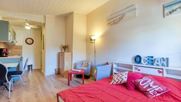 Bügeleisen/Bügelbrett, WLAN, Bettwäsche