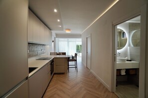 Private kitchen - La Brisita - Apartamento elegante a pie de Playa. (Tarifa)