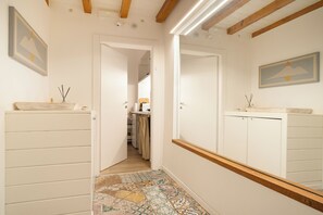 Interior - Apartment in the heart of the Historic Center of Naples [Duomo Holiday 2] (Napoli)