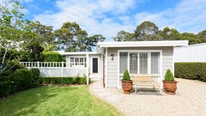 Exterior - Stargazer Cottage Waterfront Reserve (Sanctuary Point)