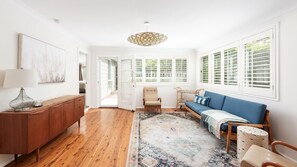 Interior - Stargazer Cottage Waterfront Reserve (Sanctuary Point)