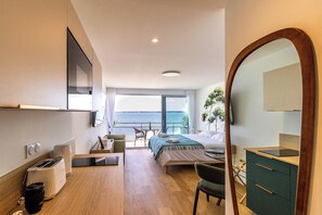 Desk, travel cot, free WiFi, bed sheets - Valinor Beach Studio – Balcony & Sea View (Concarneau)