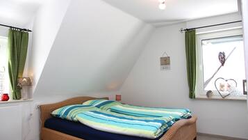 Bügeleisen/Bügelbrett, WLAN, Bettwäsche