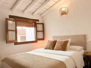 Ferros/tábuas de passar roupa, Wi-Fi, roupa de cama