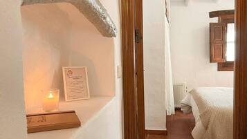 Bügeleisen/Bügelbrett, WLAN, Bettwäsche