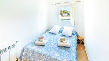 Bügeleisen/Bügelbrett, WLAN, Bettwäsche