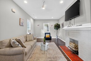Living area - NEW! Spacious 3BR Mozley Park Home with Fenced Yard (Atlanta)