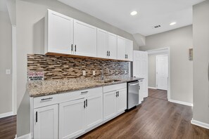 Interior - NEW! Spacious 3BR Mozley Park Home with Fenced Yard (Atlanta)