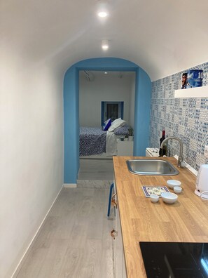 1 bedroom, iron/ironing board, WiFi, bed sheets - MARADONA HOUSE IN THE SPANISH QUARTERS (Napoli)