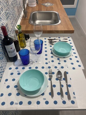 Dining - MARADONA HOUSE IN THE SPANISH QUARTERS (Napoli)