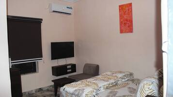 Bügeleisen/Bügelbrett, kostenloses WLAN