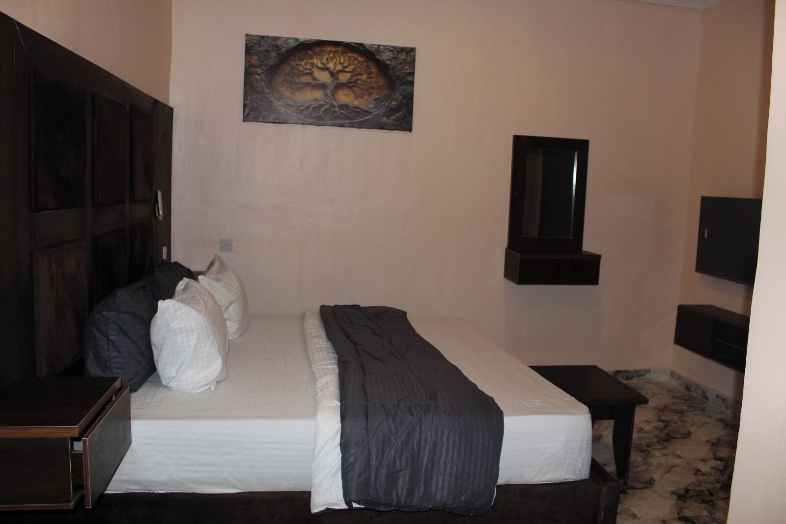 アイロン / アイロン台、WiFi (無料)