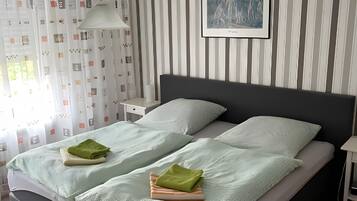 Bügeleisen/Bügelbrett, WLAN, Bettwäsche