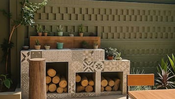 Room, 1 Bedroom, Smoking, Patio | Outdoor dining