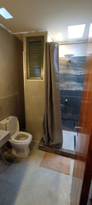 Habitación, 1 habitación, fumadores, patio | Baño