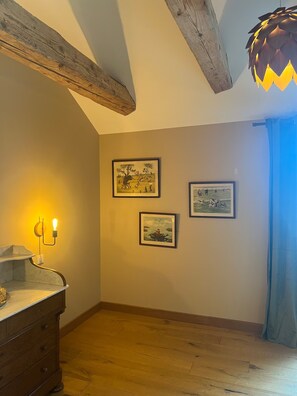 Interior - Guest Room “Épicéa” with Private Bathroom, Shared Terrace, Wi-Fi & Air Conditioning (Champdray)