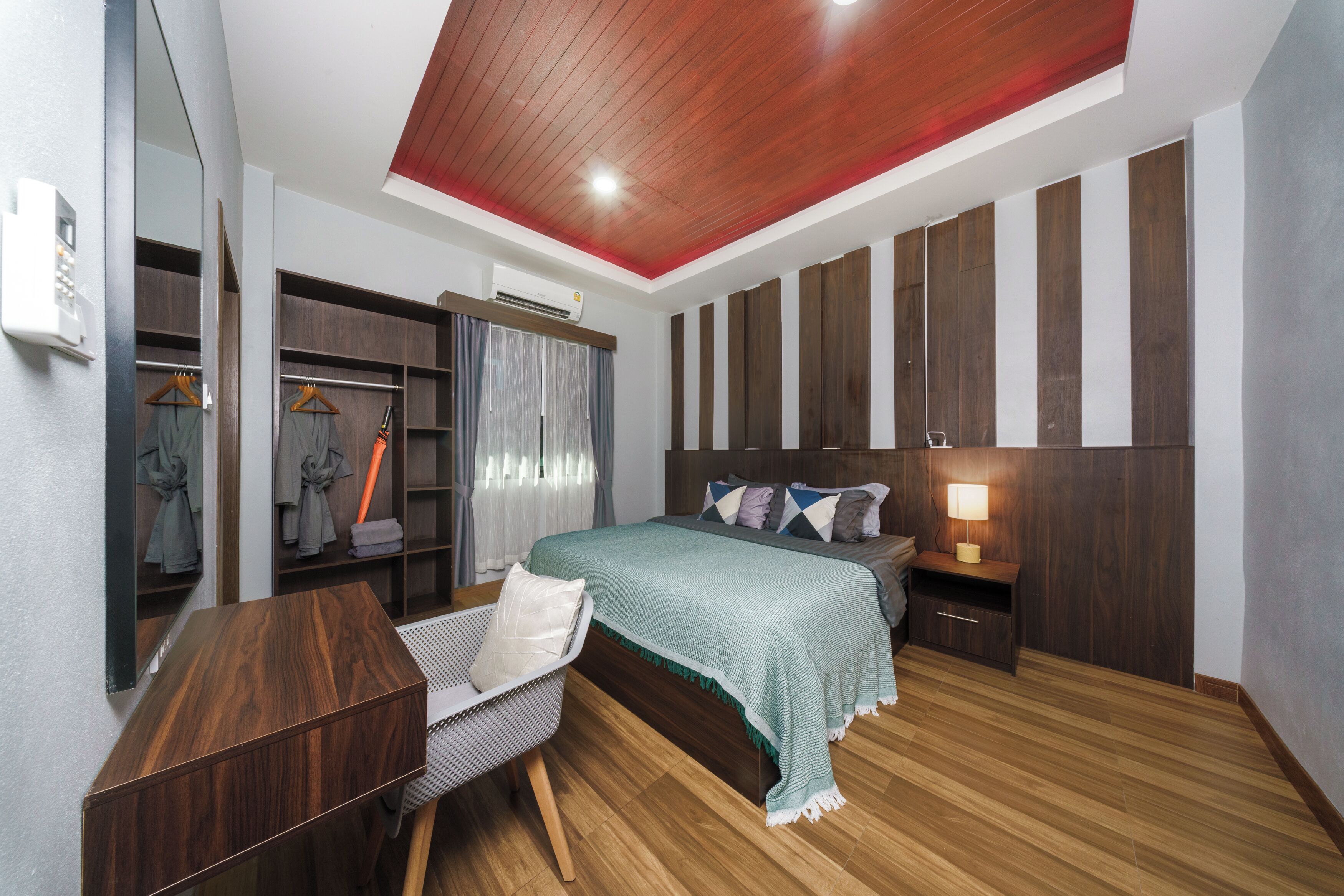 Family Villa | Hypo-allergenic bedding, minibar, in-room safe, desk