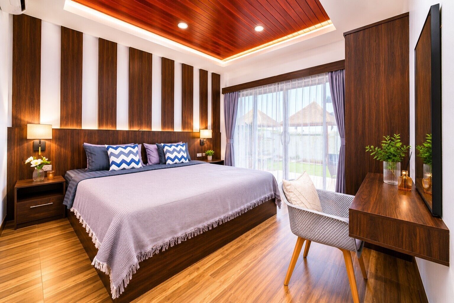 Family Villa | Hypo-allergenic bedding, minibar, in-room safe, desk