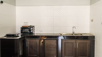 Family Villa | Microwave