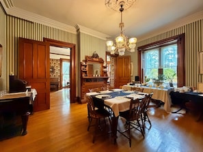 Dining - The Limestone Mansion - Historic Elegance- Breakfast Included! (Cherry Valley)