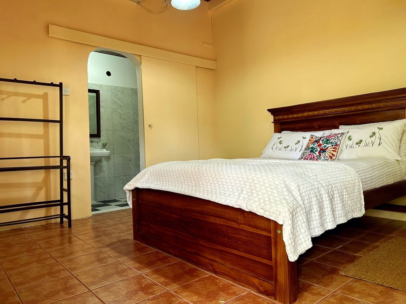 Free WiFi, bed sheets
