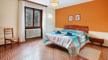 3 bedrooms, WiFi, bed sheets