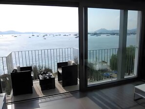 Interior - Apartment 'Voramar 33B Joana Attic' with Sea View, Wi-Fi and Air Conditioning (Port de Pollensa)