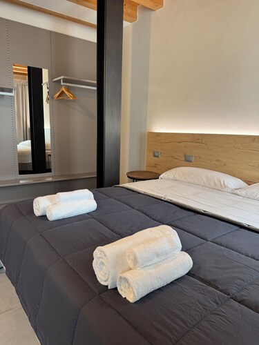 Hillside House Sant'Andrea Apartment