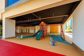 Children’s play area – outdoor