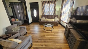 Nicht klassifiziertes Bild, 2 von 27, Schaltfläche