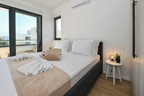 WiFi, bed sheets - Villa Lunika (Novalja)