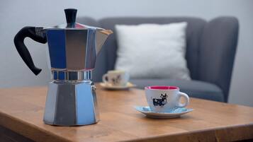 Kaffee und/oder Kaffeemaschine