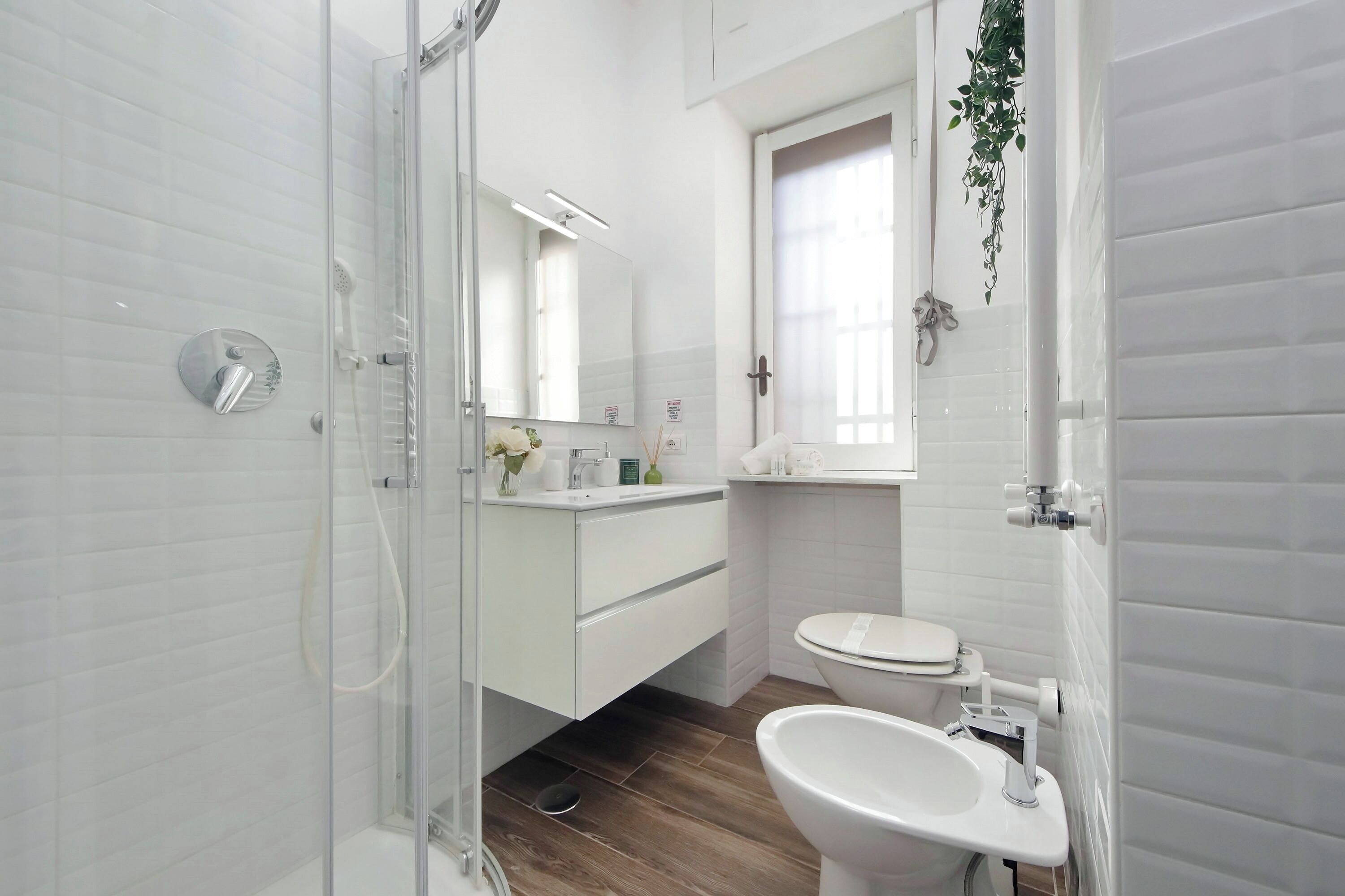 Doccia, bidet, asciugamani