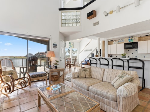 Coastal Lagoon Retreat in Matagorda  w/ Beach Views & Pool Access