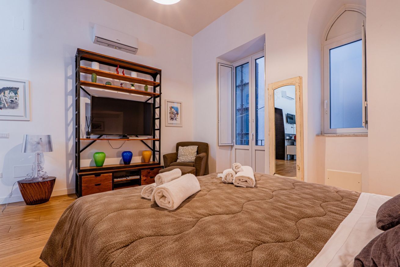 2 bedrooms, iron/ironing board