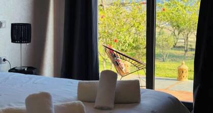 Bed and breakfast in the ports of the Agafay desert. Electric mountain bike tour