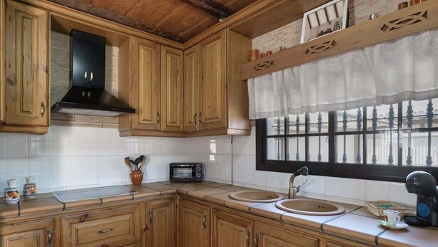 House, Multiple Beds, Pool Access, Pool View (Casa Noelia ) | Private kitchen - House Near the sea With Shared Pool and Parking (Conil de la Frontera)