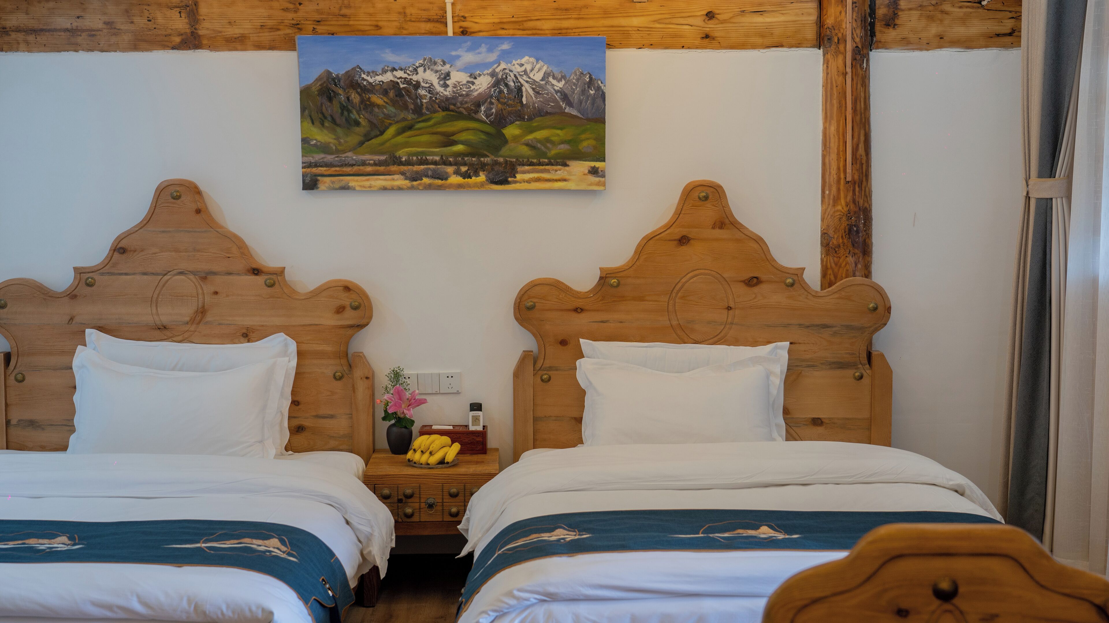 Kahden hengen superior-huone (kaksi sänkyä), parveke, näköala pihalle | Ilmainen Wi-Fi