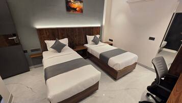 Twin Room, City View | Free WiFi