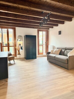 Living area - Cozy studio in a quaint Vicenza neighborhood perfect for relaxing (Vicenza)