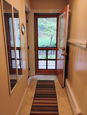 Interior - Charming Guesthouse (Middleton)