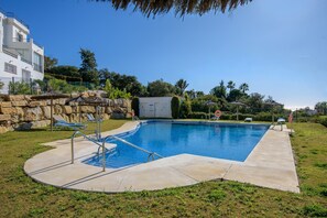 Pool - Casa María Luisa: Panoramic terrace, spectacular views of Gibraltar and independent studio (Manilva)