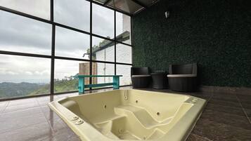 Escritorio y wifi gratis