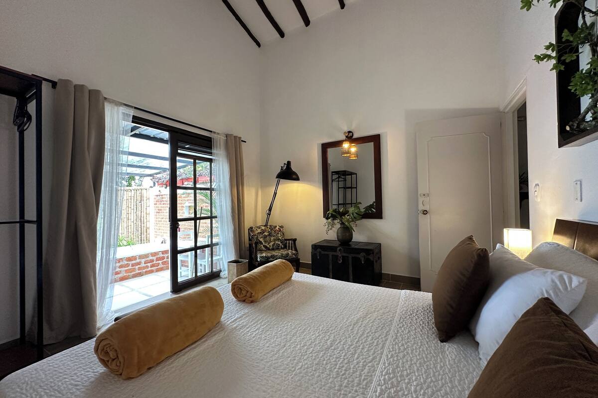 Superior Double Room, City View | Desk, free WiFi