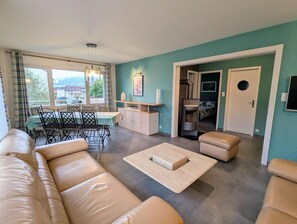 TV - Stay in a spacious apartment in Gérardmer (Gérardmer)