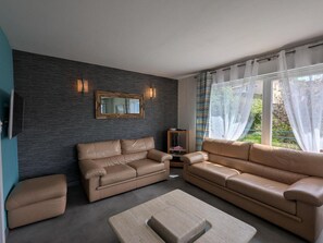 TV - Stay in a spacious apartment in Gérardmer (Gérardmer)